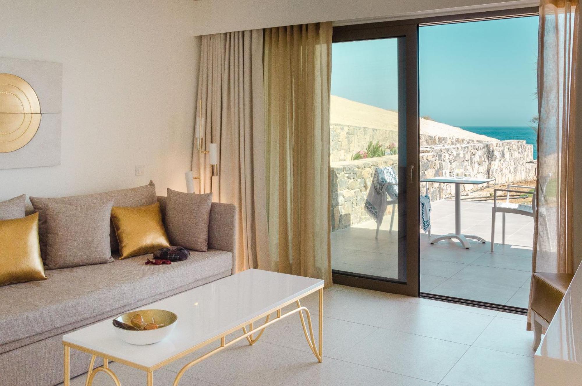 Robinson Ierapetra Hotel คูตซูนารี ภายนอก รูปภาพ